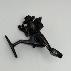 Vintage Shakespeare Ultra Lite 2500ULX Spinning Fishing Reel Black